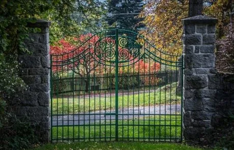 למה כדאי להתקין שער חניה?